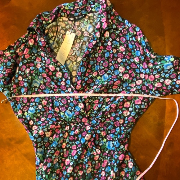 NWT Zara Faux wrap Floral V-Neck Wrap Dress size XS - Picture 6 of 7
